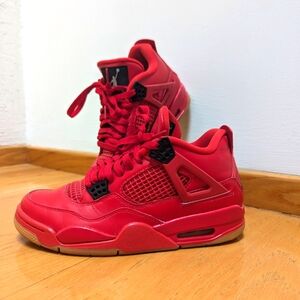 Women's Nike Air Jordan 4 Retro Fire red 7.5